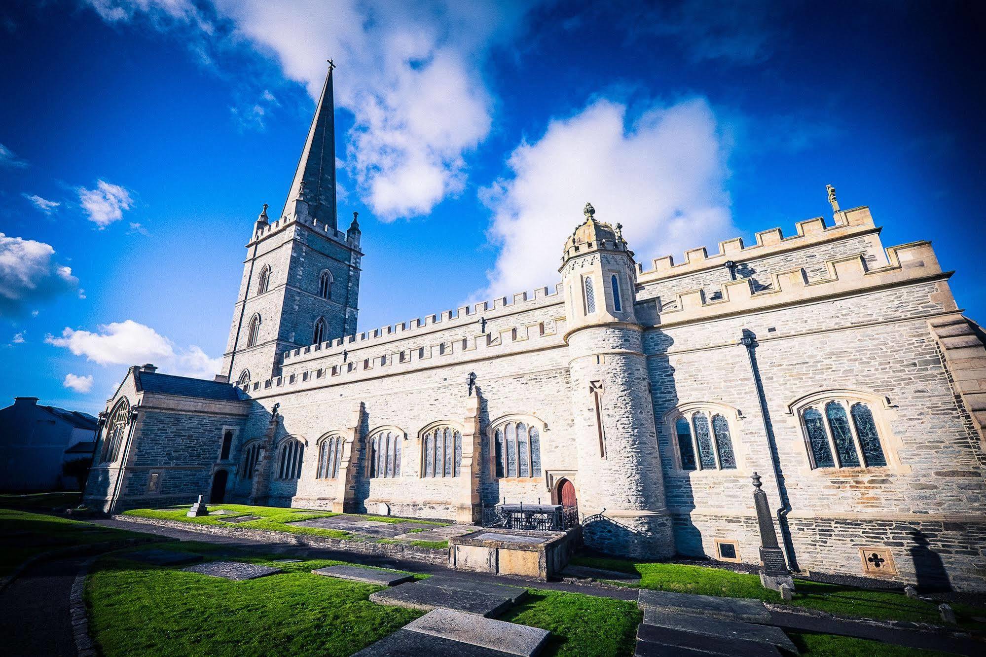 Travelodge Derry Экстерьер фото